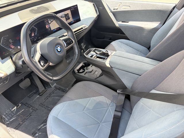 Used 2022 BMW iX xDrive50 w/ Premium Package AWD/4WD image 19