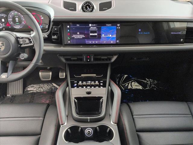 New 2026 Porsche Cayenne Turbo image 12