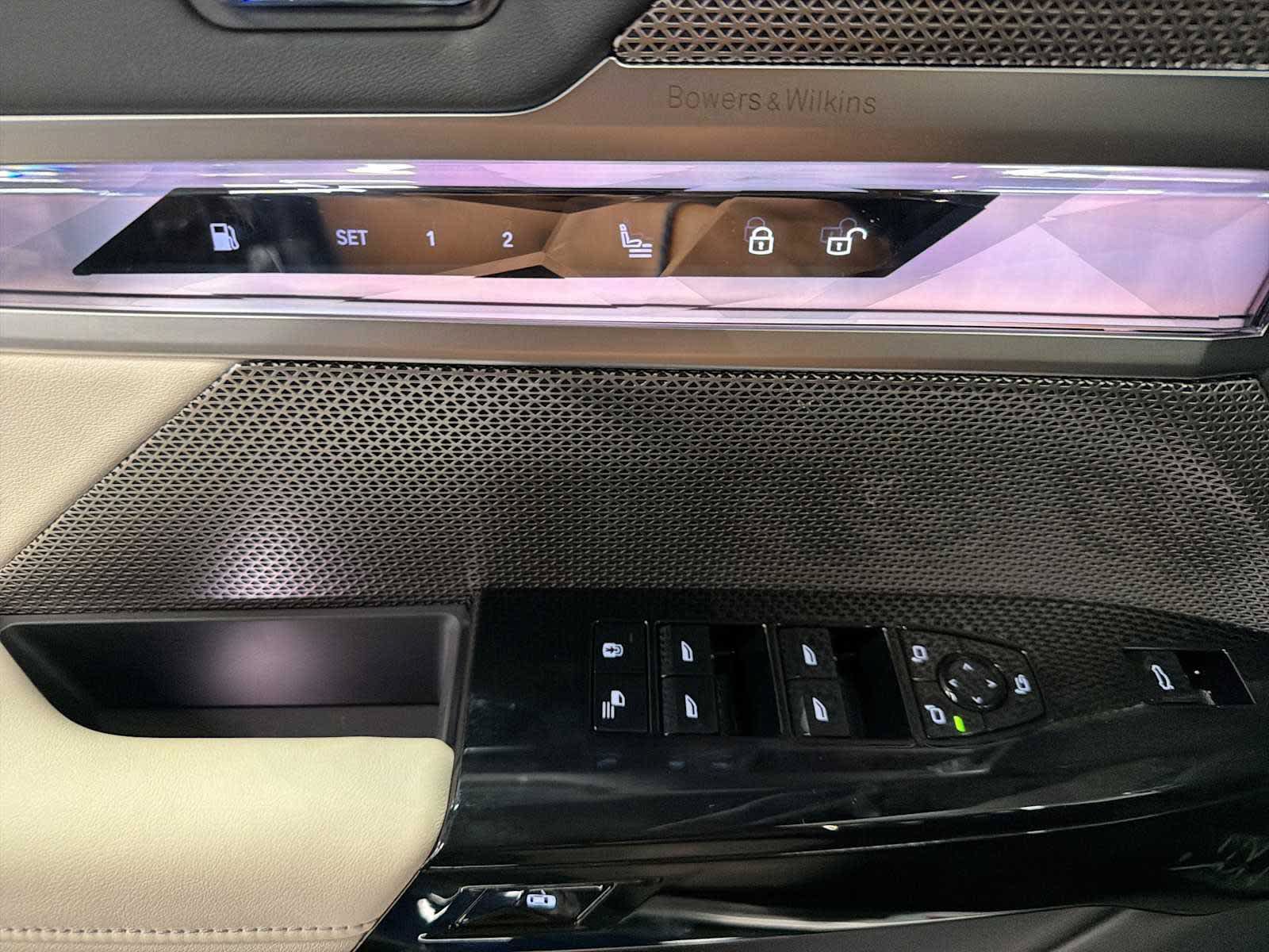 New 2026 BMW 750e xDrive AWD/4WD image 12