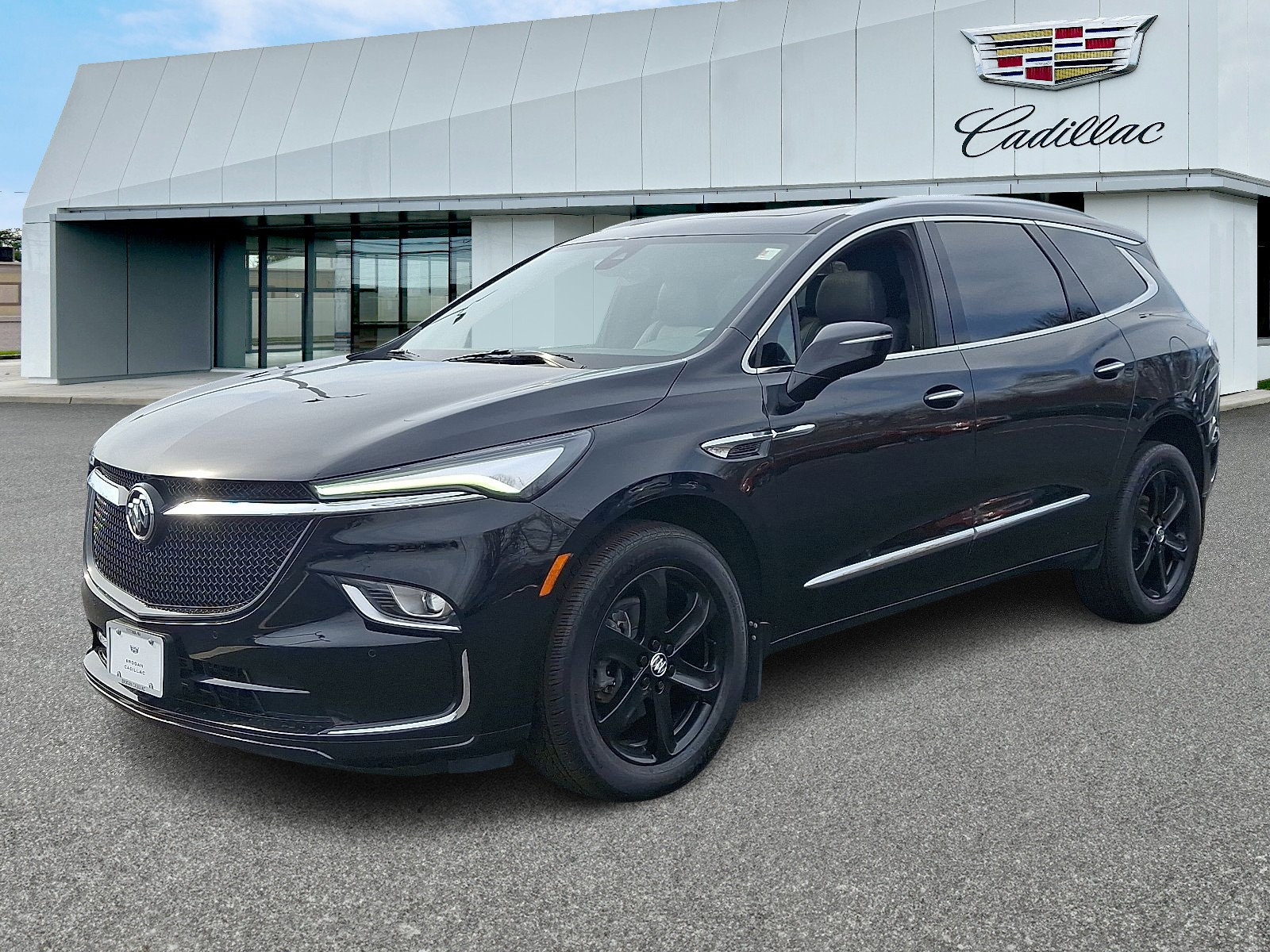 Used 2023 Buick Enclave Essence w/ Experience Buick Package image 3