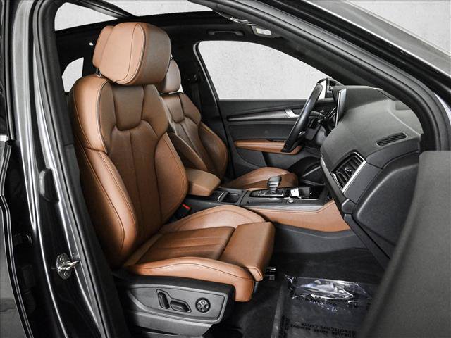 Used 2023 Audi Q5 2.0T Prestige w/ Prestige Package AWD/4WD image 22
