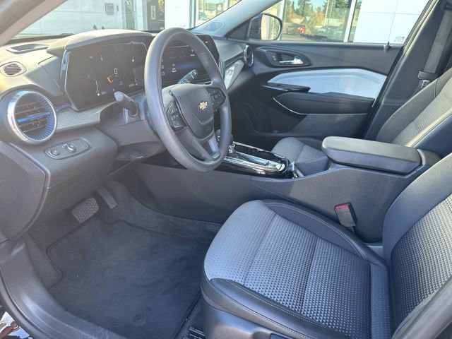 Used 2024 Chevrolet Trax LT image 19
