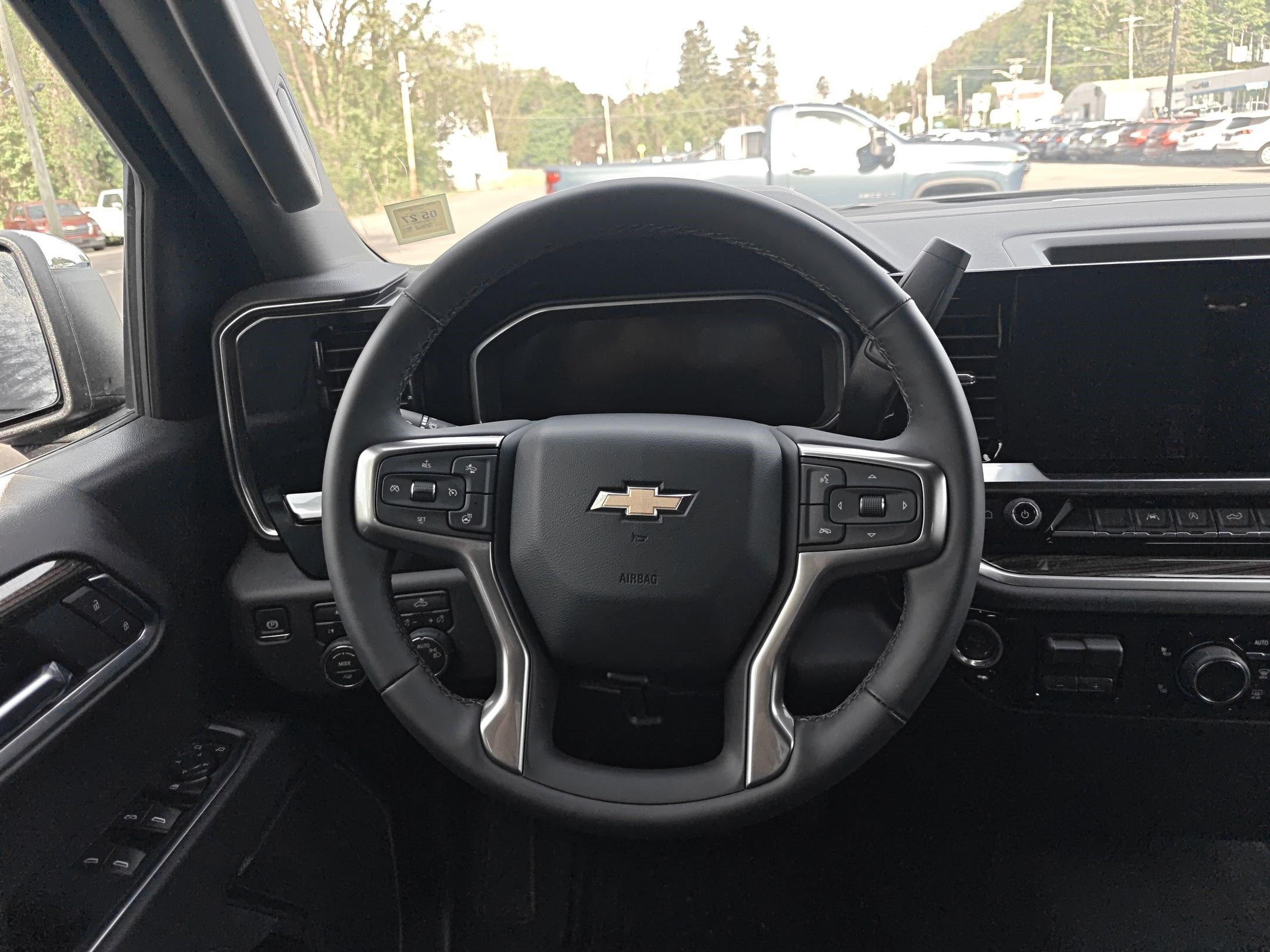 Certified 2026 Chevrolet Silverado 1500 LT AWD/4WD image 21