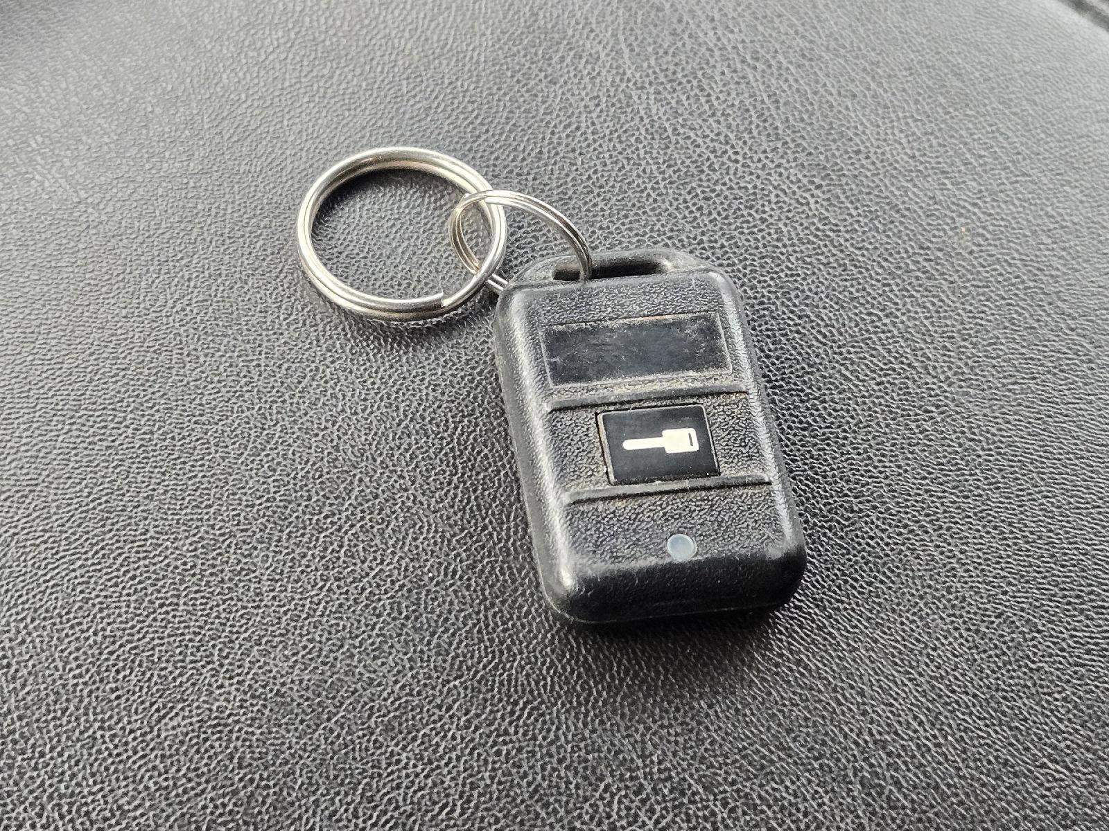 Used 2012 Lincoln Navigator 4WD image 25