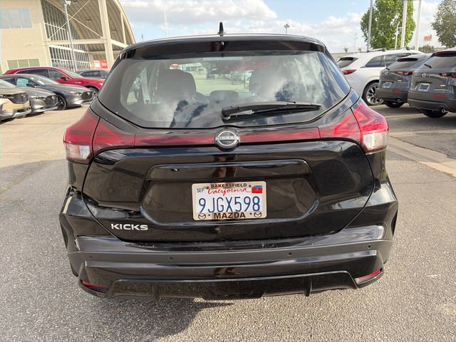 Used 2023 Nissan Kicks S FWD image 4