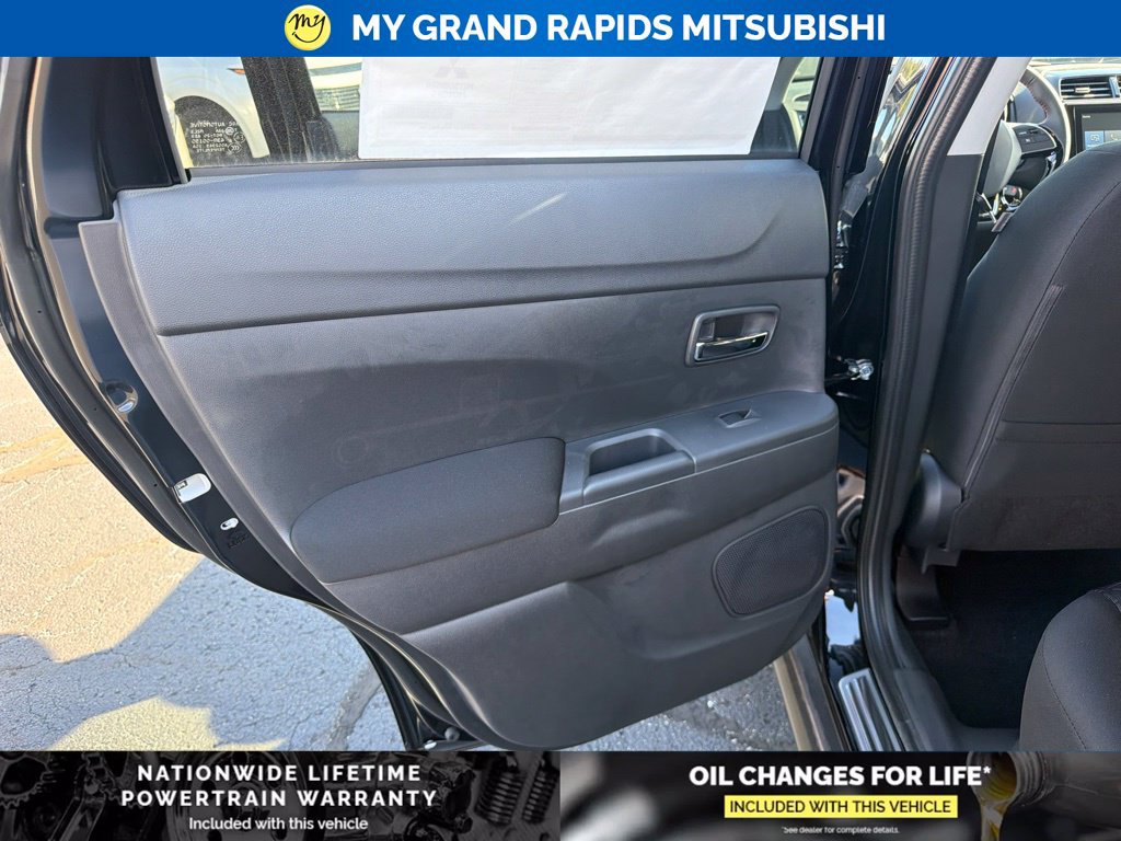 New 2027 Mitsubishi Outlander Sport LE AWD/4WD image 20