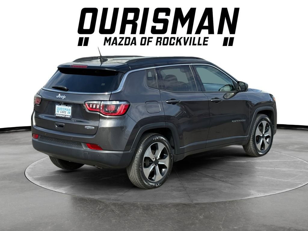 Used 2018 Jeep Compass Latitude w/ Popular Equipment Group FWD image 6