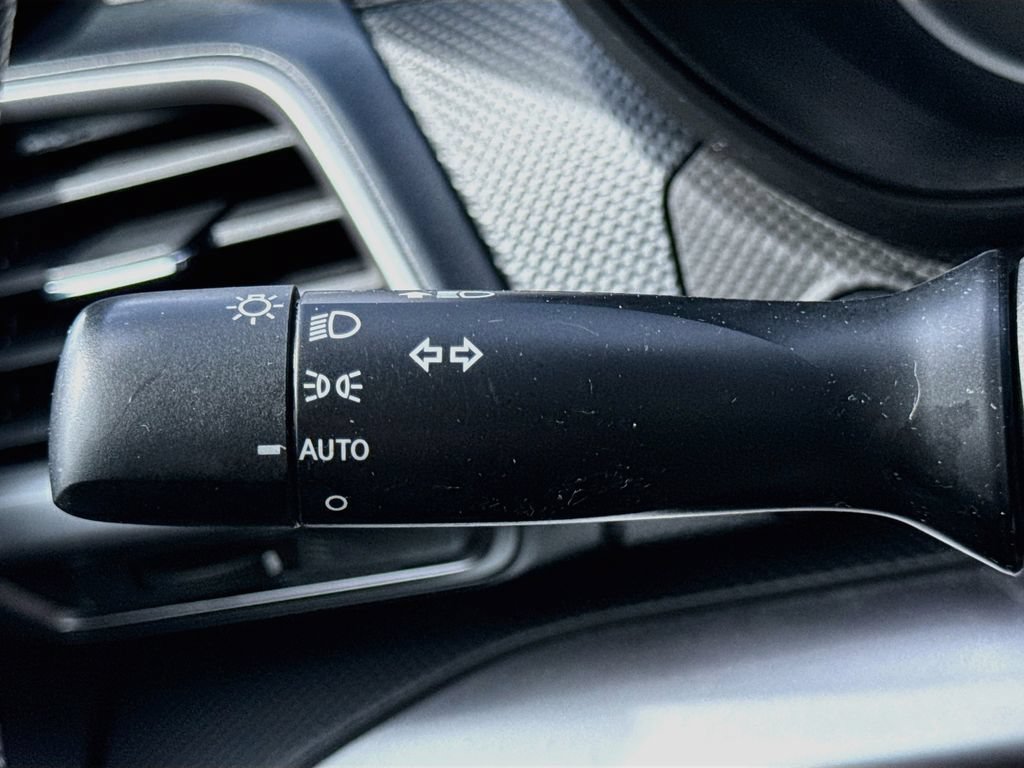Used 2019 Subaru Forester Premium w/ All-Weather Package AWD/4WD image 12