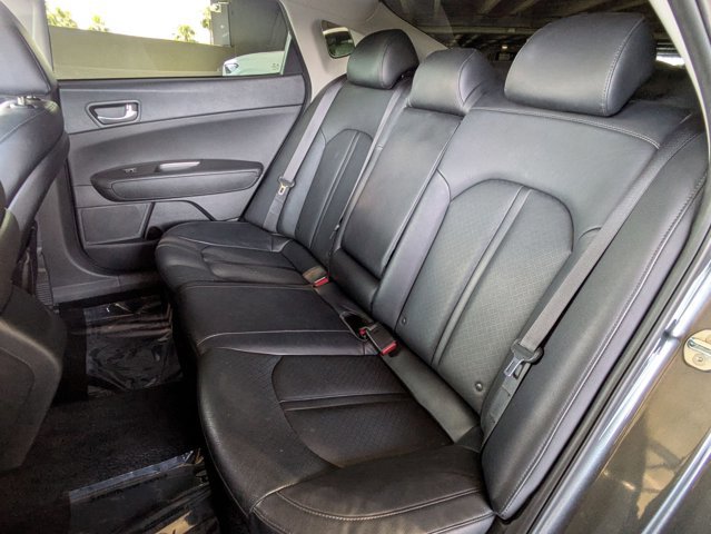 Used 2020 Kia Optima SE image 18