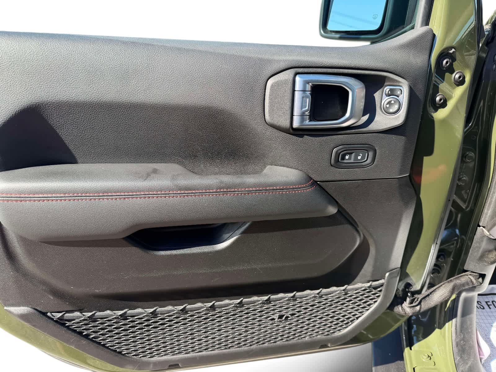 Used 2023 Jeep Wrangler Unlimited Rubicon 4xe AWD/4WD image 19