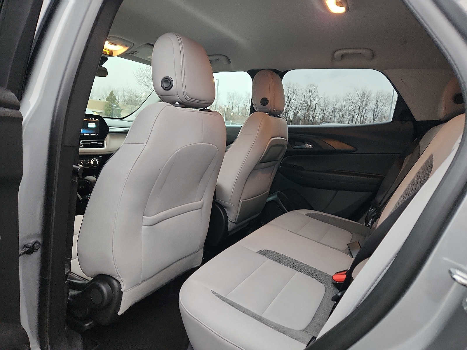 Used 2025 Chevrolet TrailBlazer LT image 10