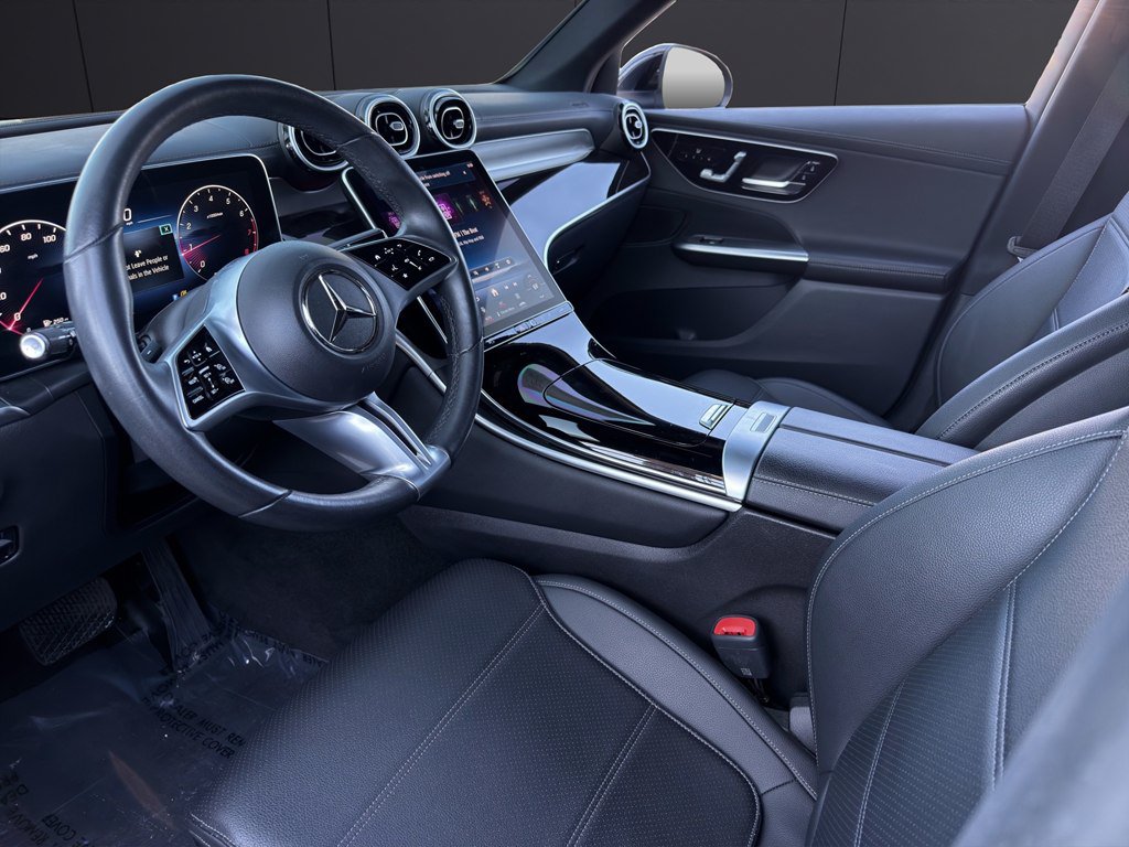 Used 2023 Mercedes-Benz GLC 300 4MATIC image 10