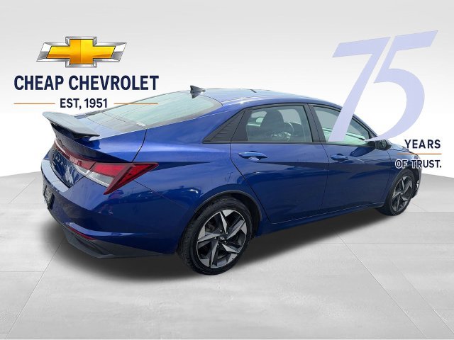 Used 2023 Hyundai Elantra SEL w/ Convenience Package FWD image 5