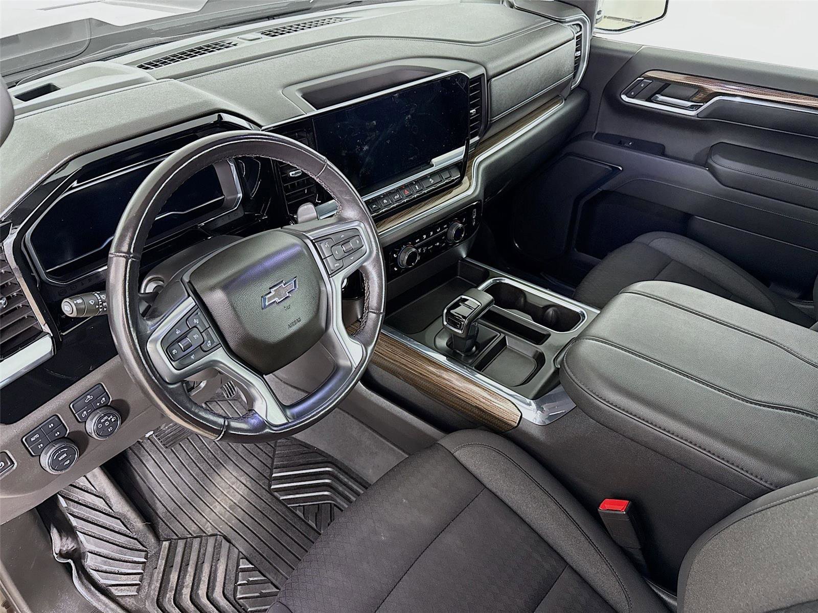 Used 2023 Chevrolet Silverado 1500 LT Trail Boss AWD/4WD image 11