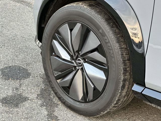 Used 2023 Nissan Ariya AWD image 8