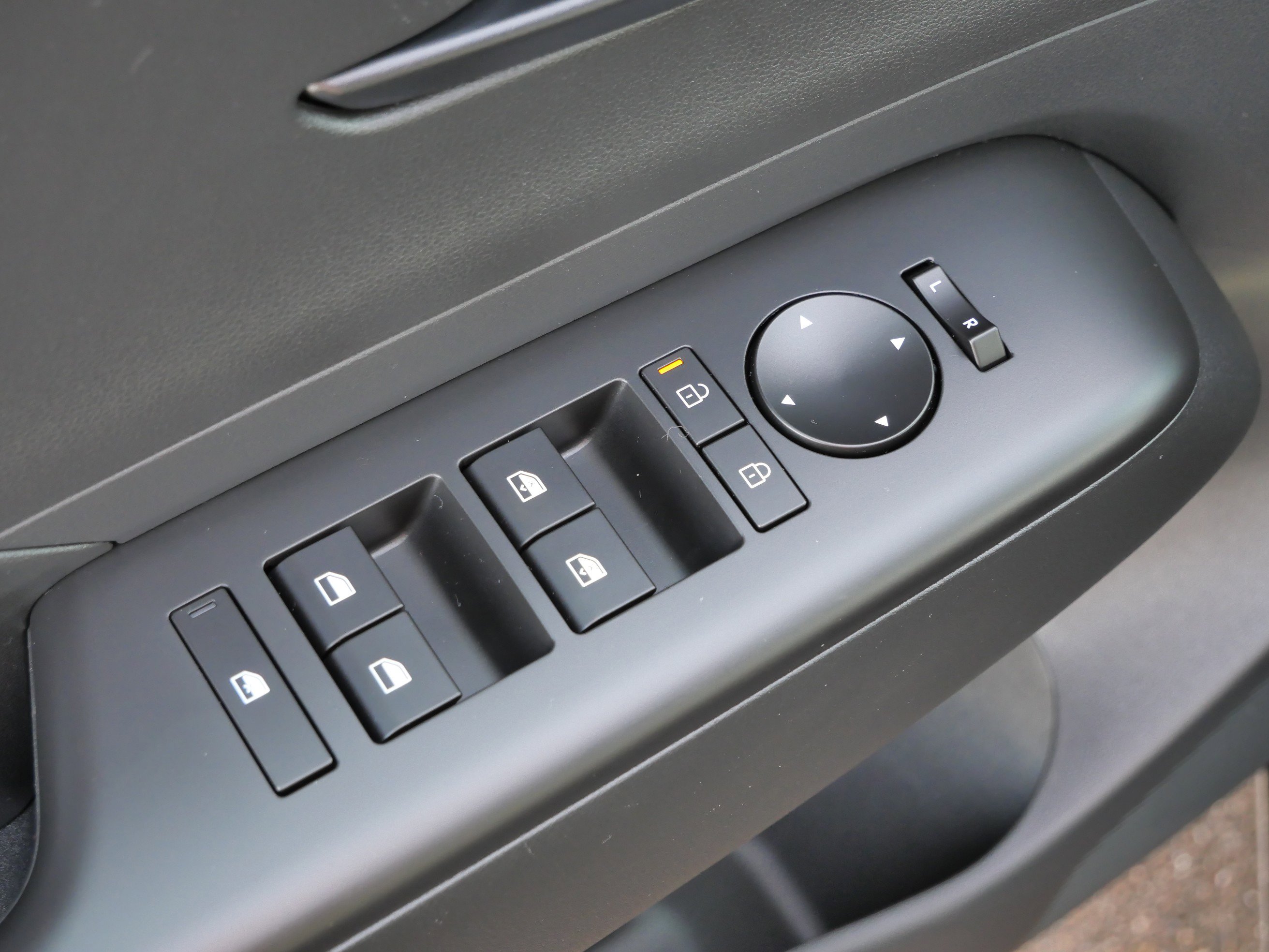 Certified 2026 Hyundai Kona SEL Sport image 19