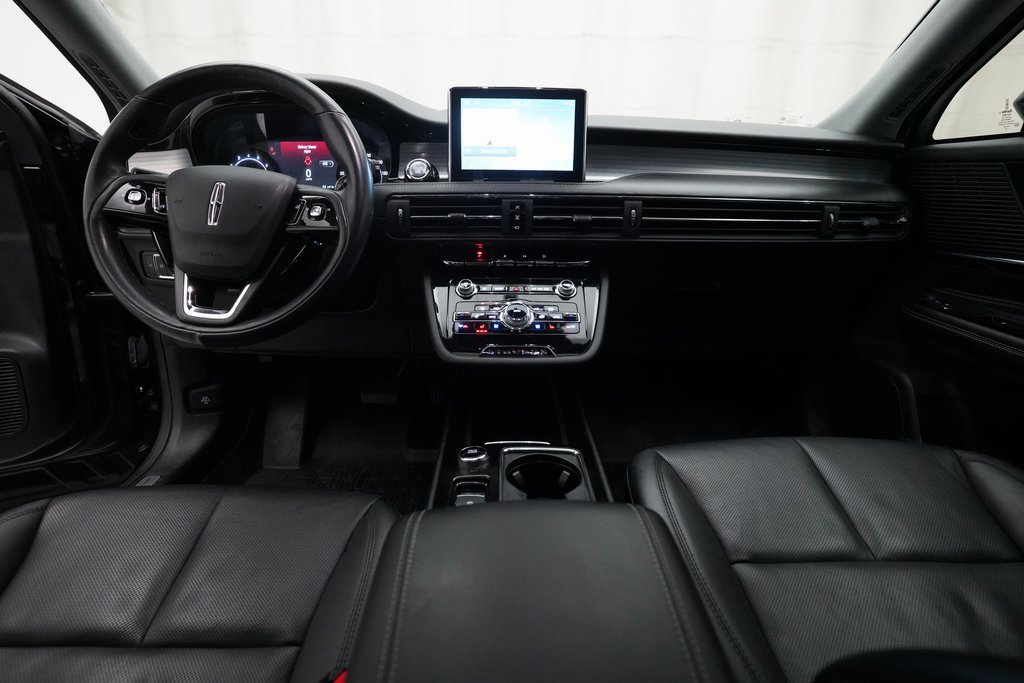 Used 2022 Lincoln Corsair AWD w/ Premium Package image 5