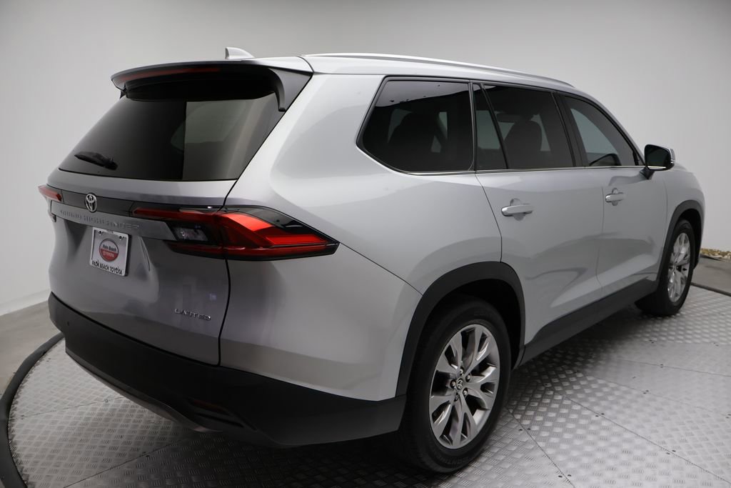 Used 2024 Toyota Grand Highlander Limited image 8