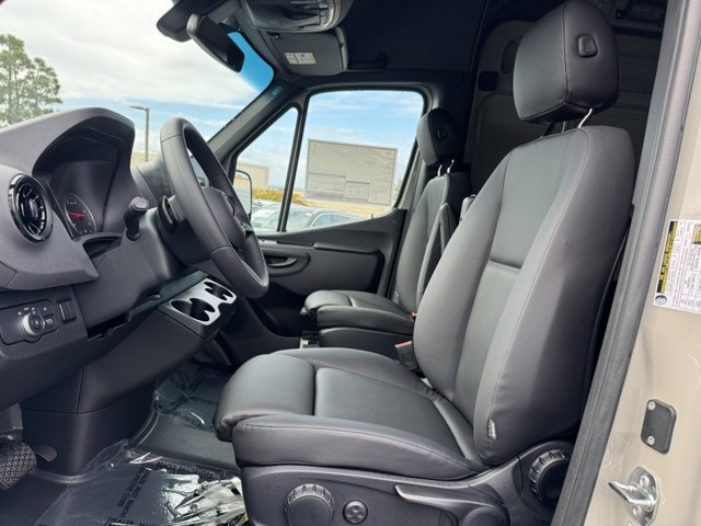 New 2026 Mercedes-Benz Sprinter 2500 image 2