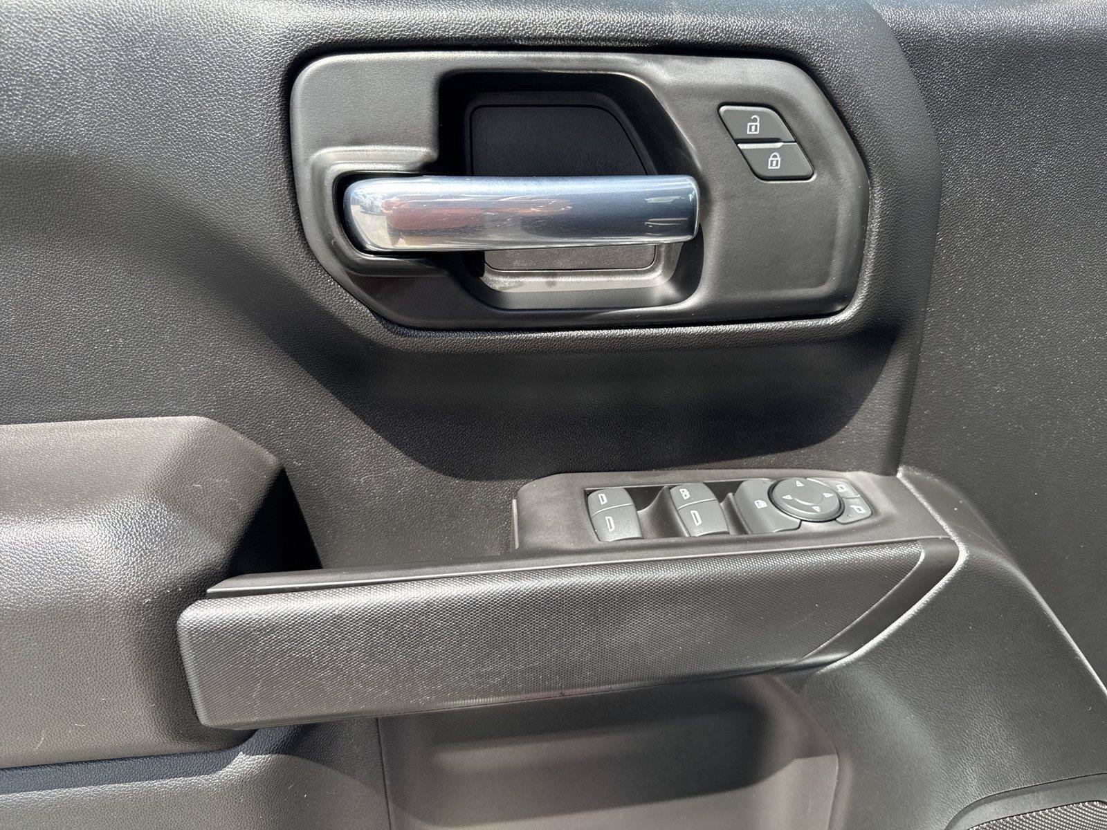 Used 2022 Chevrolet Silverado 1500 Custom w/ LPO, Dark Essentials Package AWD/4WD image 17