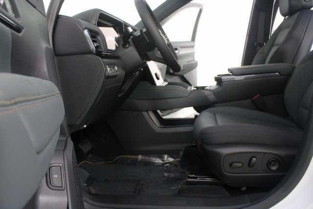 New 2026 GMC Terrain AT4 w/ Convenience Package III image 19