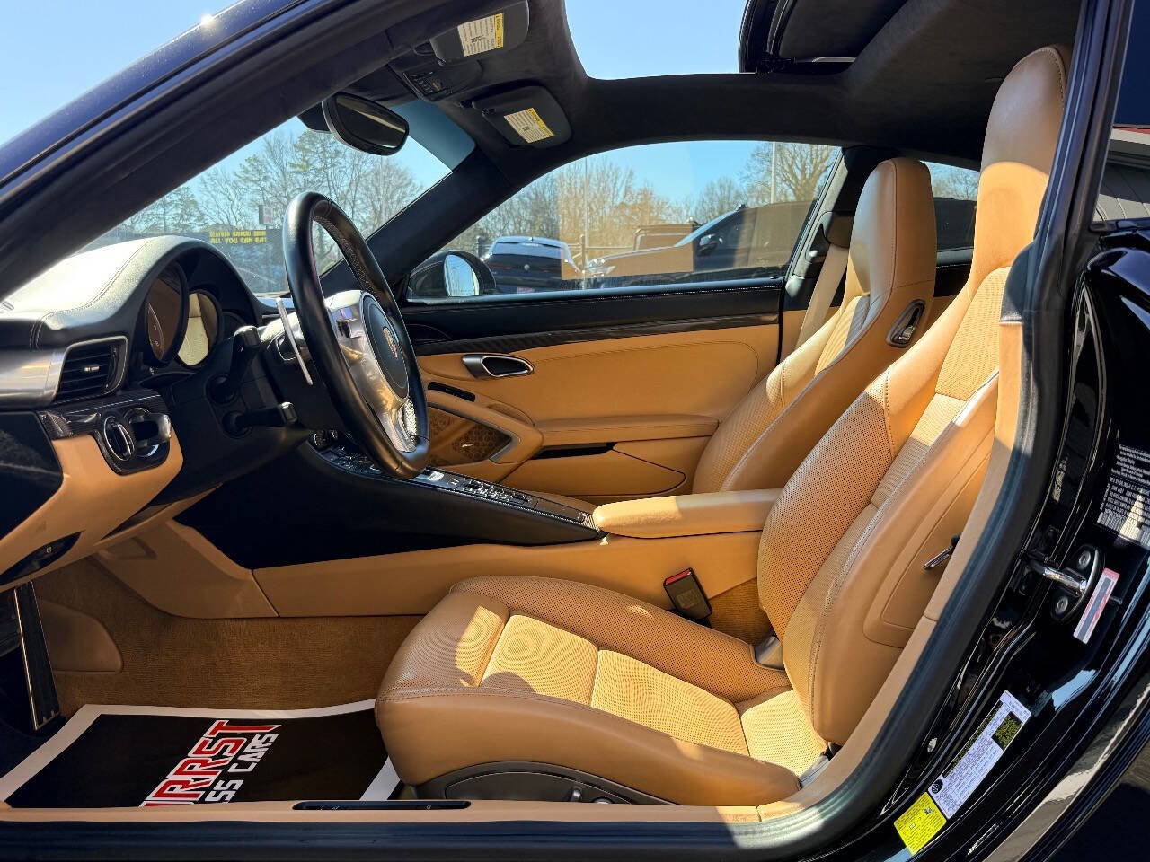 Used 2015 Porsche 911 Turbo S image 19