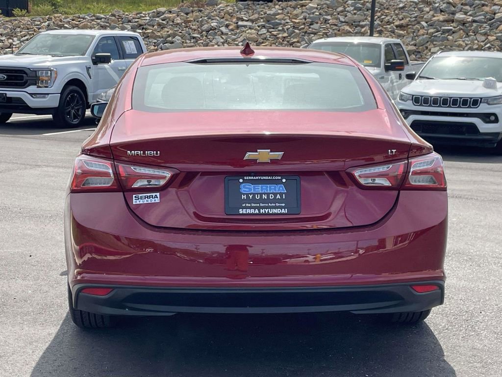 Used 2020 Chevrolet Malibu LT FWD image 4