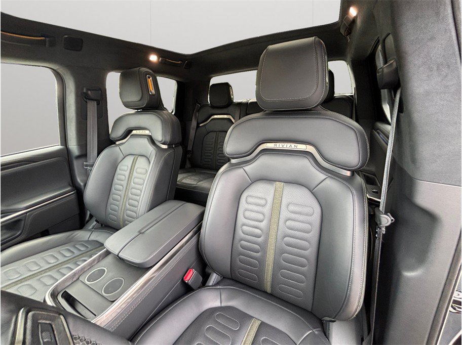 Used 2022 Rivian R1T Adventure AWD/4WD image 17