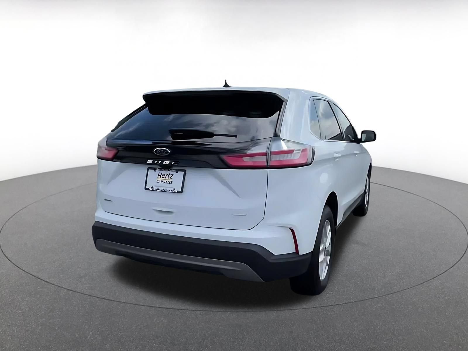 Used 2024 Ford Edge SEL AWD/4WD image 14