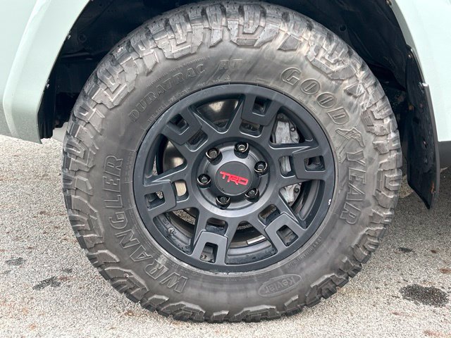 Used 2023 Toyota 4Runner TRD Off-Road Premium w/ Off Road Premium Plus Package AWD/4WD image 17