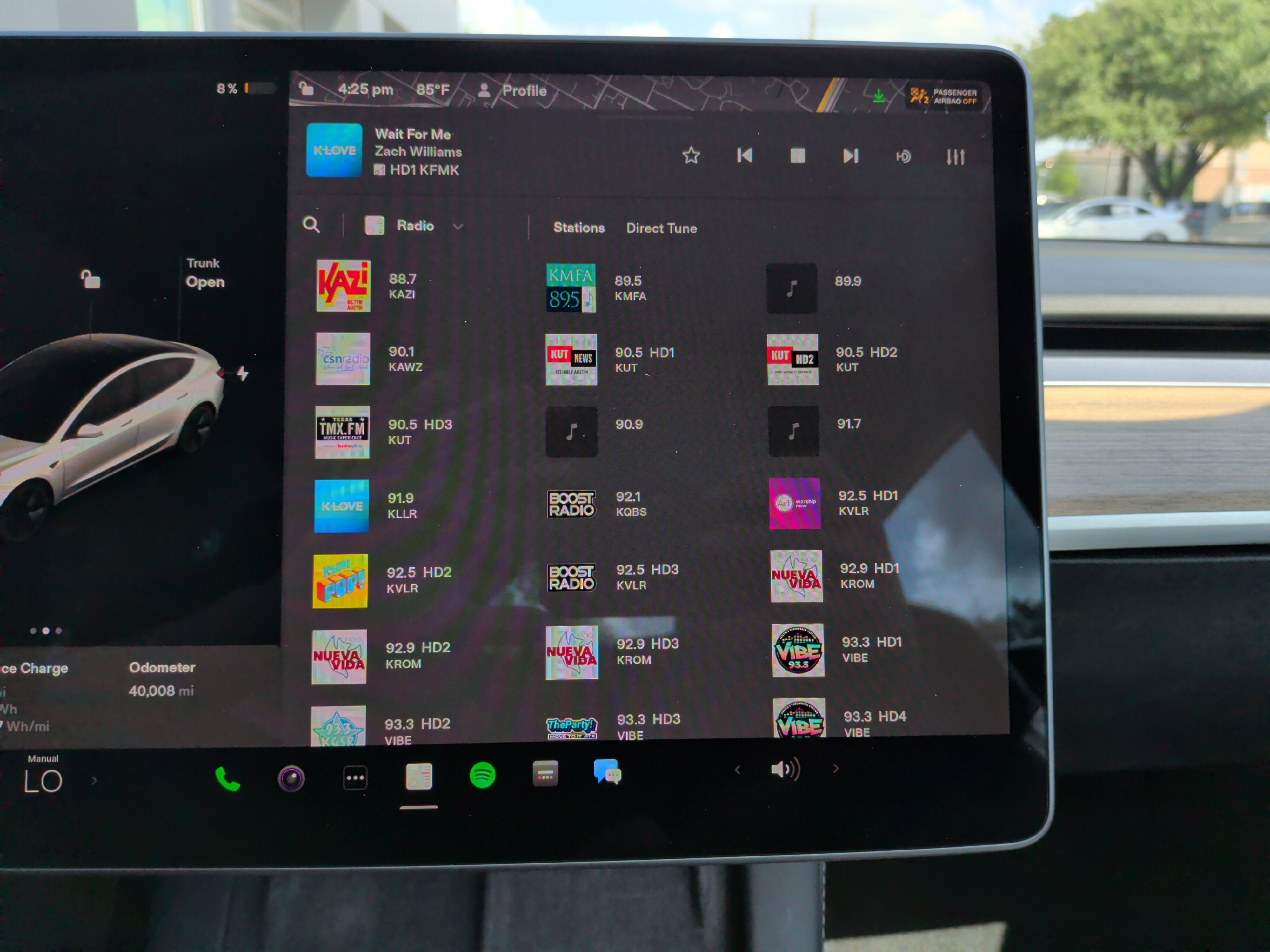 Used 2023 Tesla Model 3 Standard Range image 22