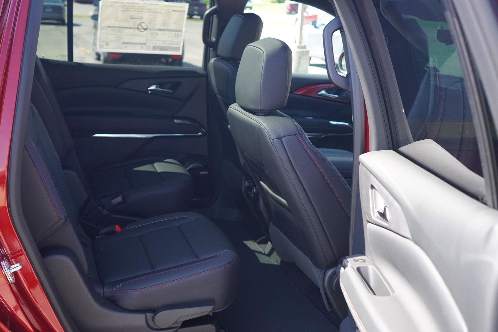 New 2026 Chevrolet Traverse Z71 w/ Enhanced Driving Package image 30