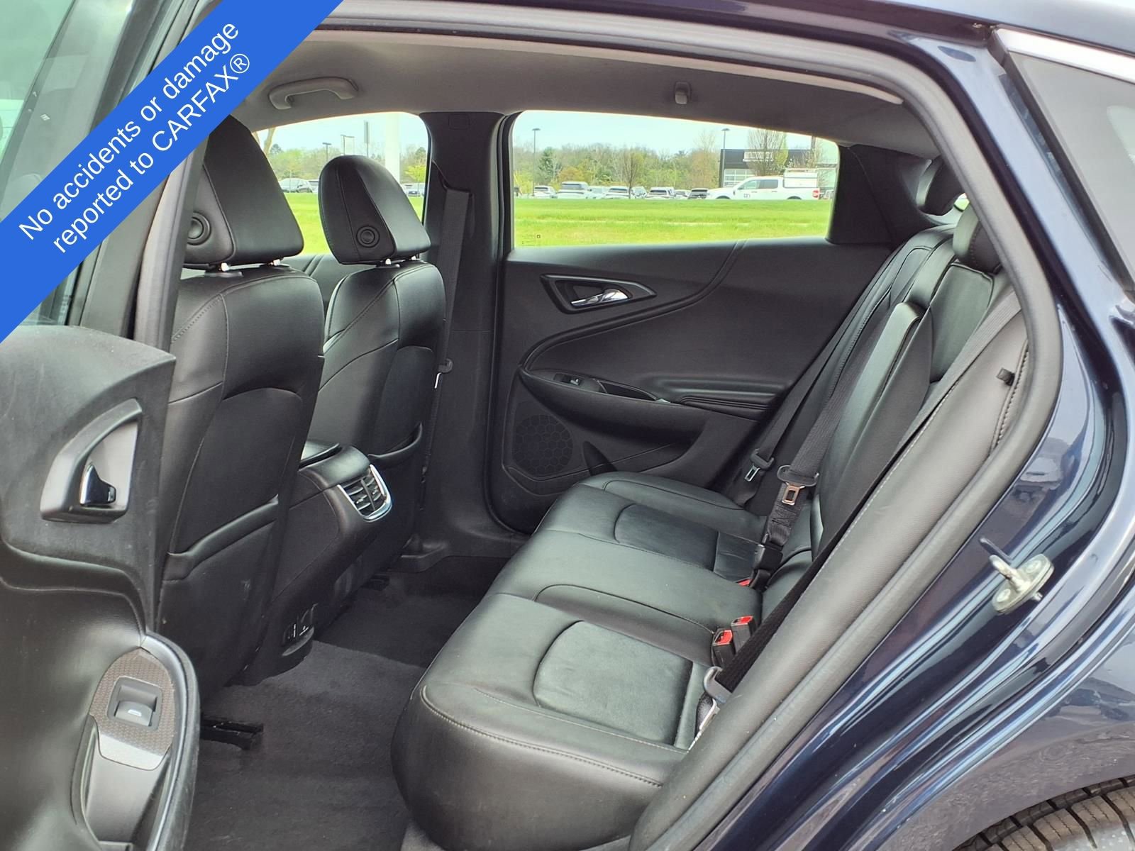 Used 2016 Chevrolet Malibu LT w/ Leather Package FWD image 12