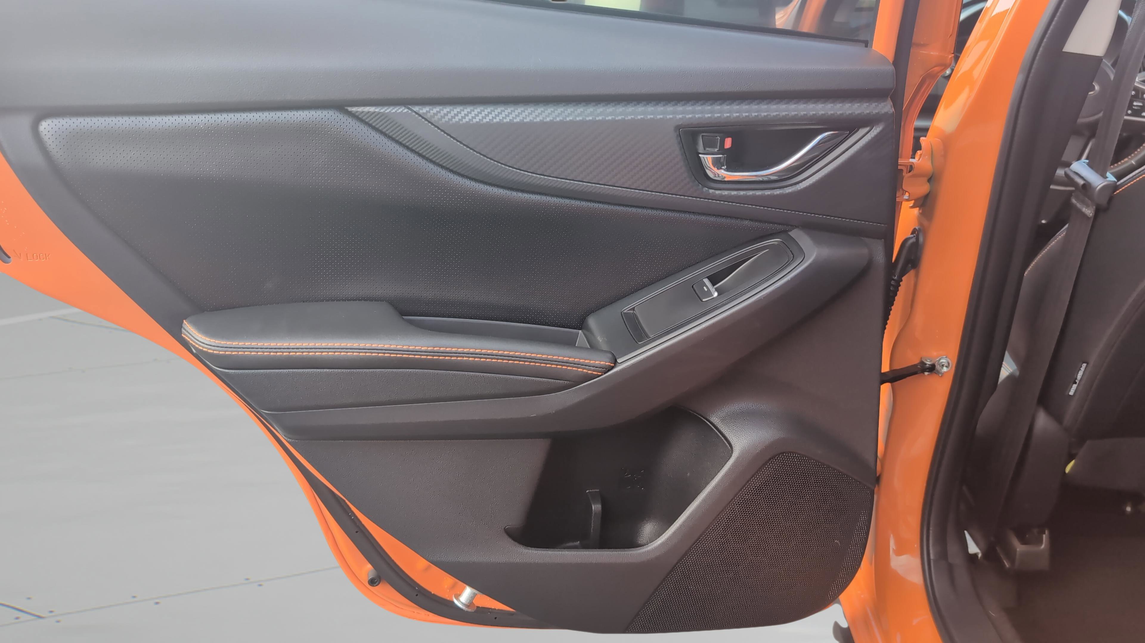Used 2019 Subaru Crosstrek 2.0i Limited w/ Moonroof Package w/Navigation AWD/4WD image 16