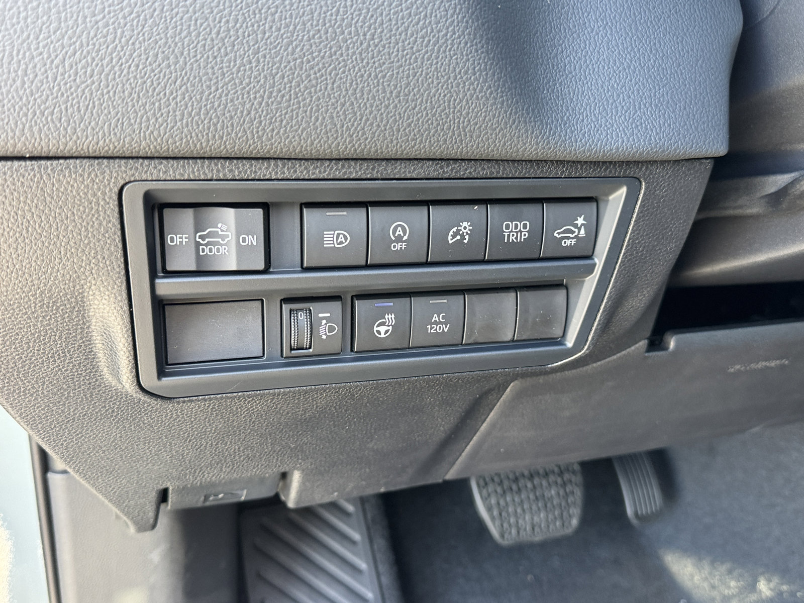 New 2026 Toyota Tundra Limited image 17