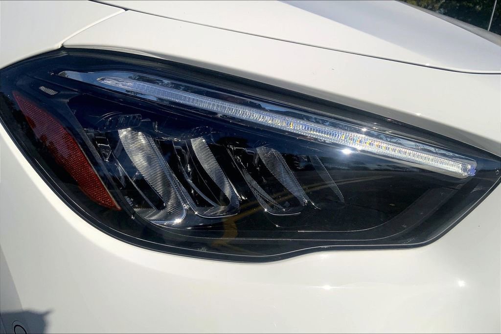 Used 2024 Mercedes-Benz GLA 35 AMG 4MATIC image 26