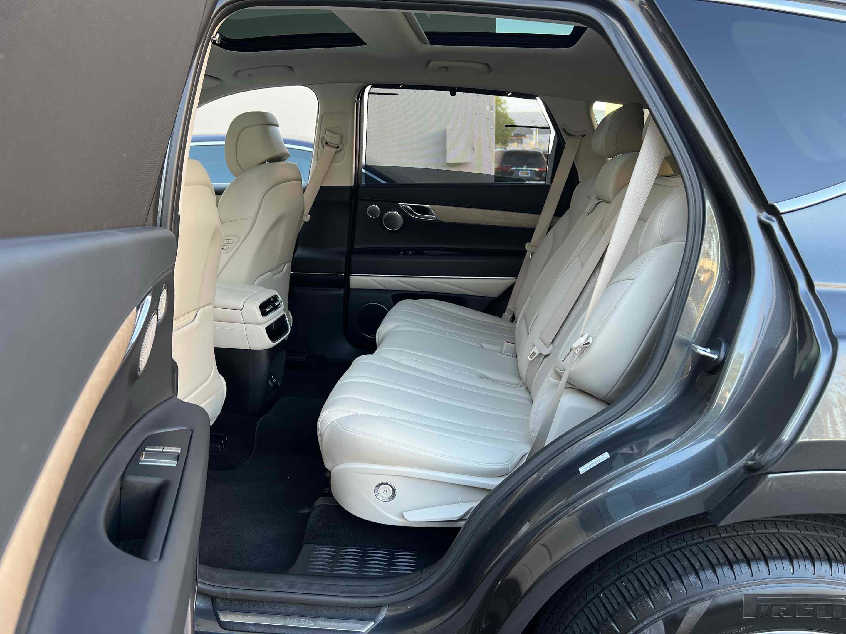 Used 2022 Genesis GV80 2.5T w/ Advanced Package 03 image 26