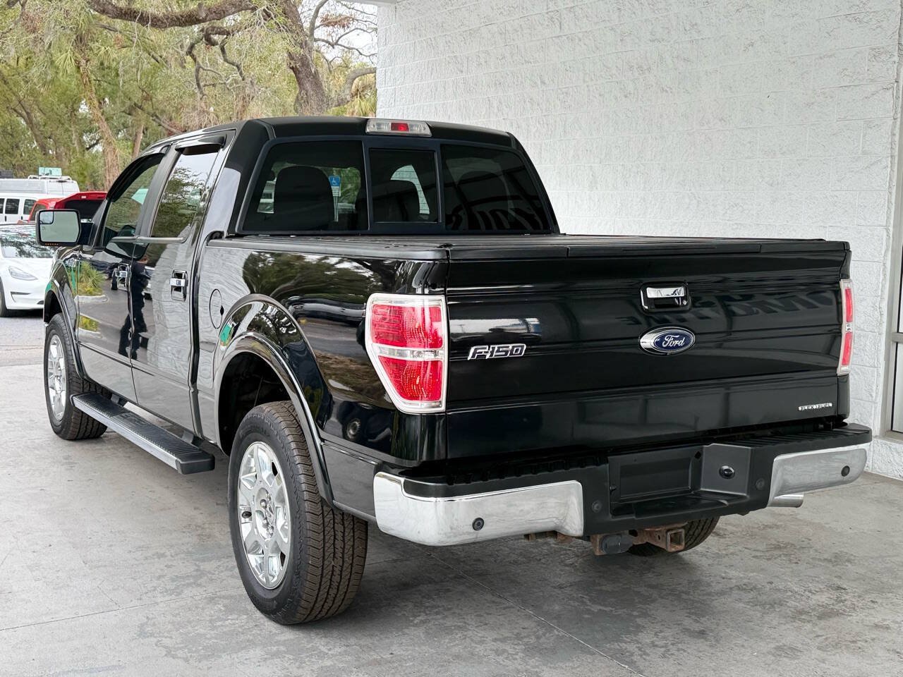 Used 2014 Ford F150 Lariat w/ Equipment Group 502A Luxury AWD/4WD image 12