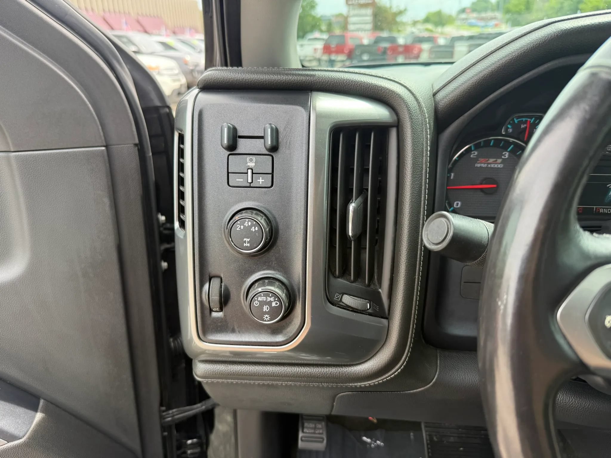Used 2016 Chevrolet Silverado 2500 LTZ w/ Duramax Plus Package AWD/4WD image 26