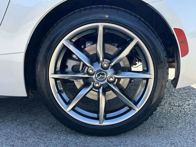 Used 2022 MAZDA MX-5 Miata Grand Touring RWD image 11