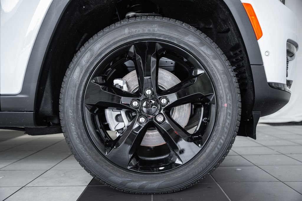 New 2025 Jeep Grand Cherokee L Limited w/ Luxury Tech Group II image 18