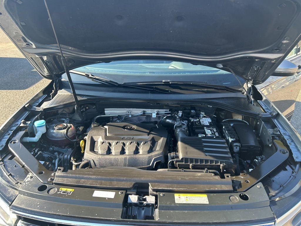 Used 2024 Volkswagen Tiguan SE image 10