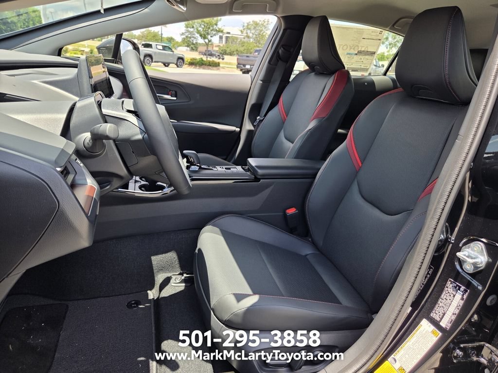 New 2026 Toyota Prius Plug-In Hybrid FWD image 9