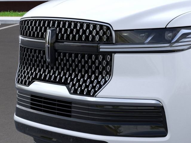 New 2026 Lincoln Navigator L Premier AWD/4WD image 17