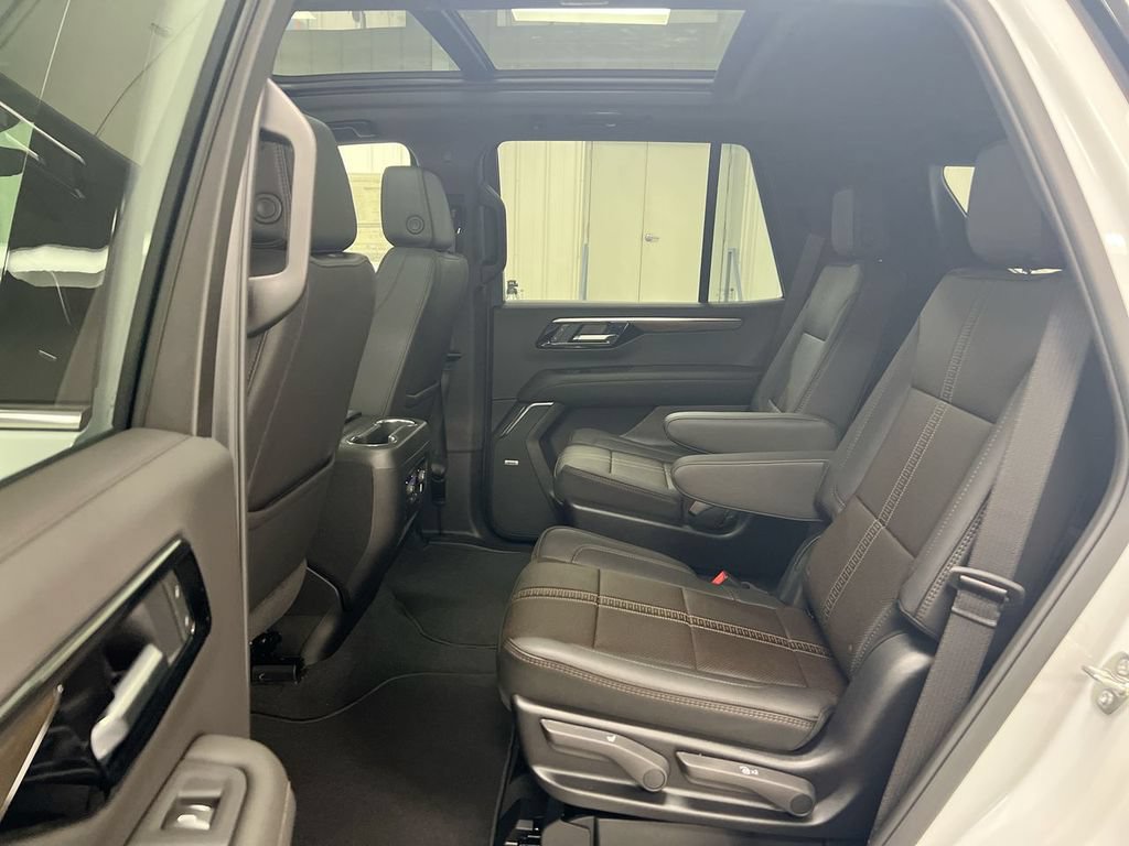 New 2026 Chevrolet Tahoe High Country w/ Sun And Tow Package AWD/4WD image 24