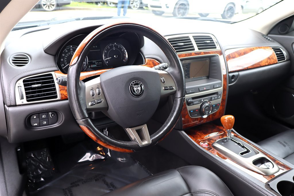 Used 2007 Jaguar XK Coupe RWD image 16