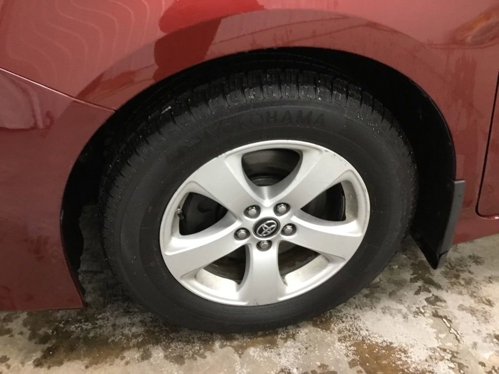 Used 2018 Toyota Sienna LE w/ Protection Package image 4