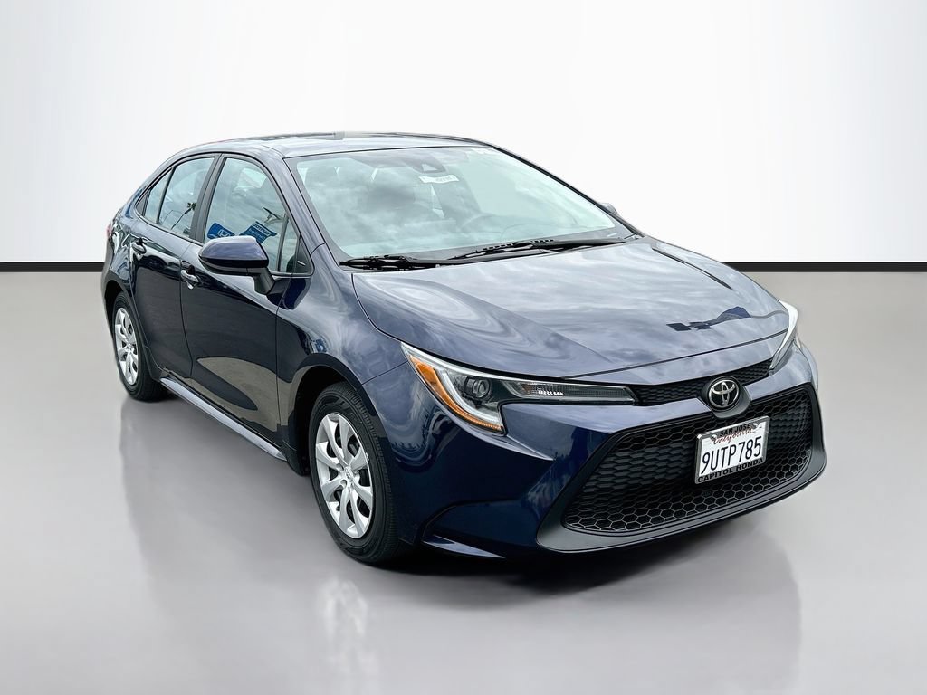 Used 2022 Toyota Corolla LE FWD image 3