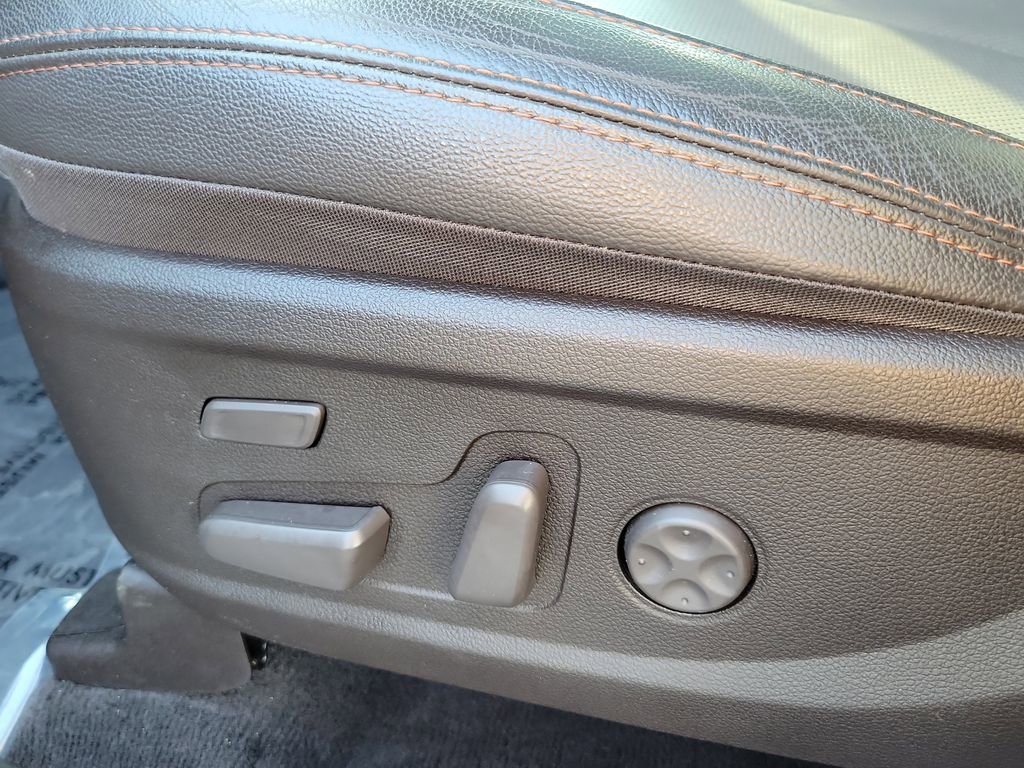 Used 2020 Hyundai Santa Fe Limited image 18