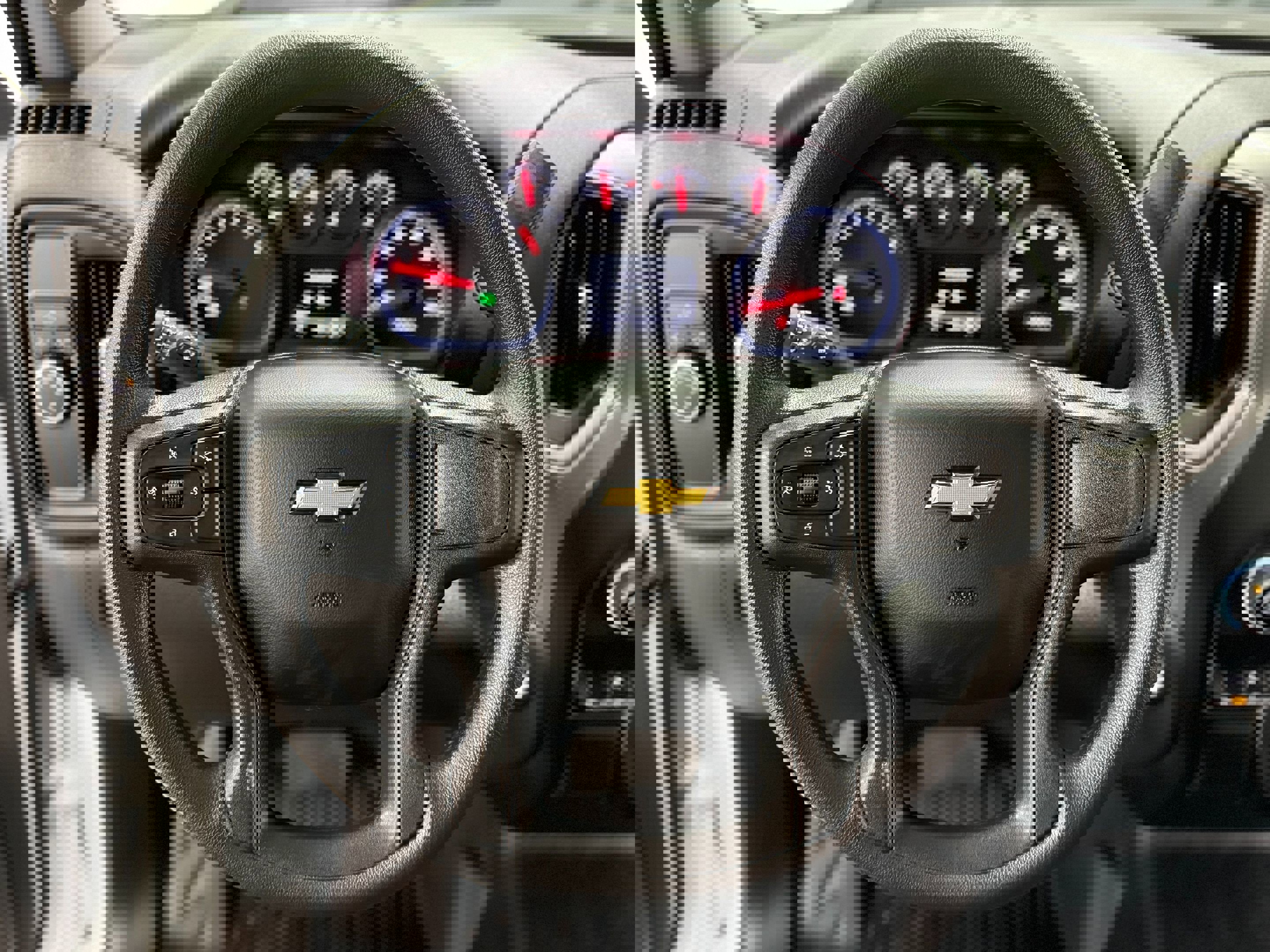 Used 2025 Chevrolet Silverado 1500 W/T image 13